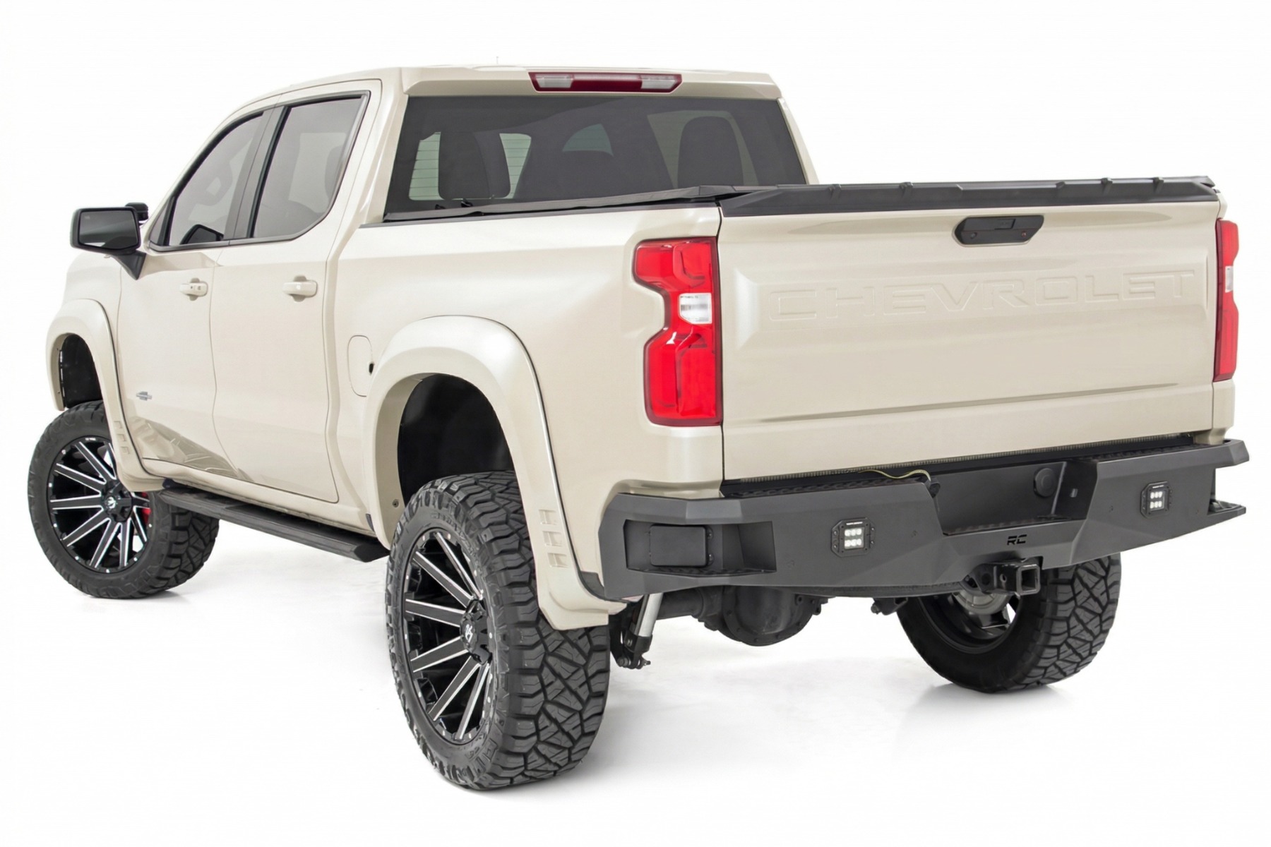 SF1 Fender Flares | G42 White Sands | Chevy Silverado 1500 2WD/4WD (19-26) view 3