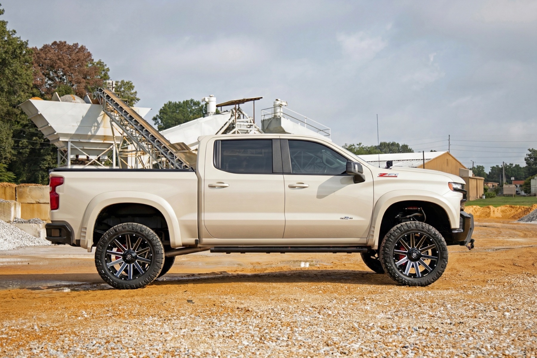 SF1 Fender Flares | G42 White Sands | Chevy Silverado 1500 2WD/4WD (19-26) view 6