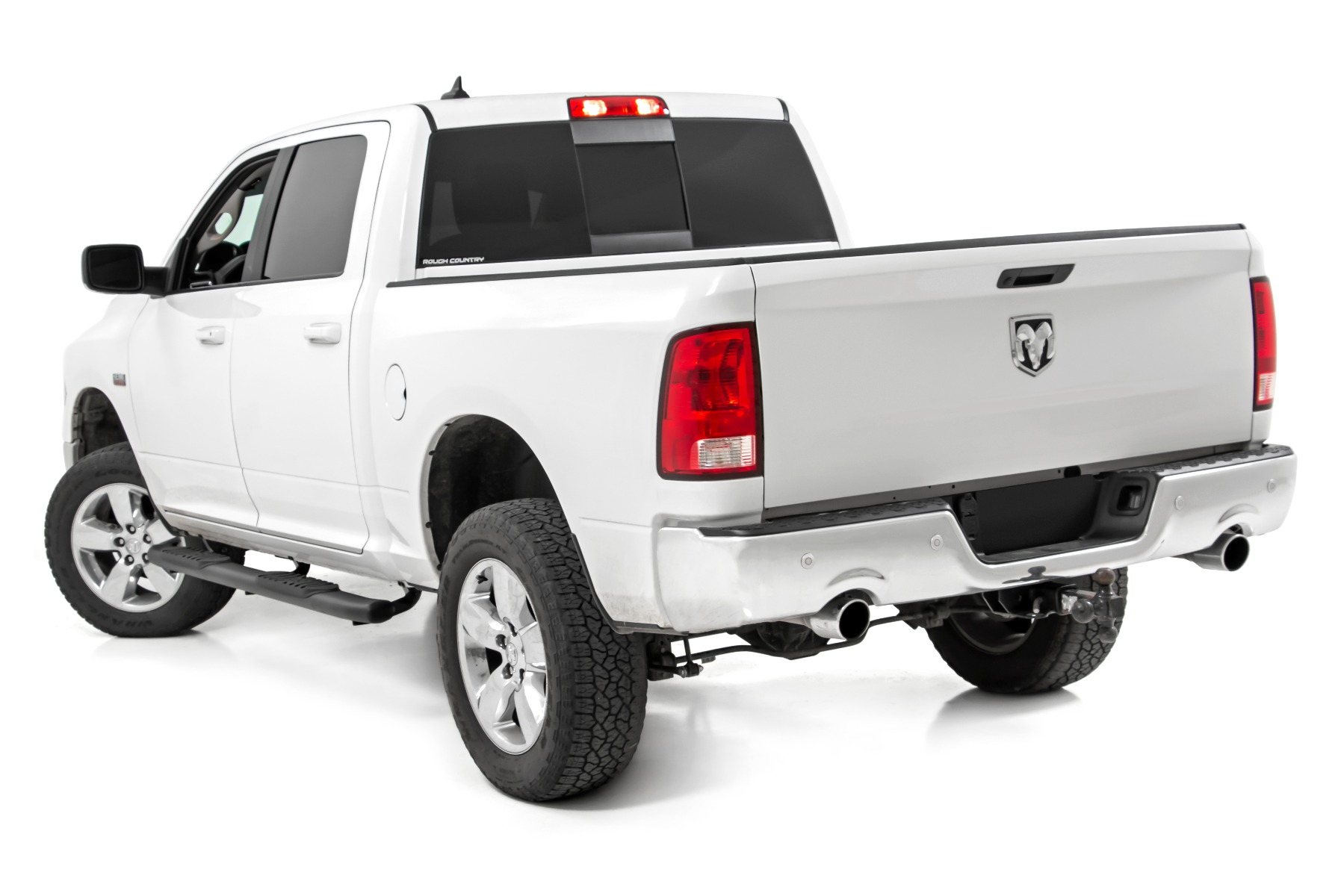 Oval Nerf Step | Crew Cab | Black | Ram 1500/2500/3500 2WD/4WD (2010-2025 & Classic) — view 3